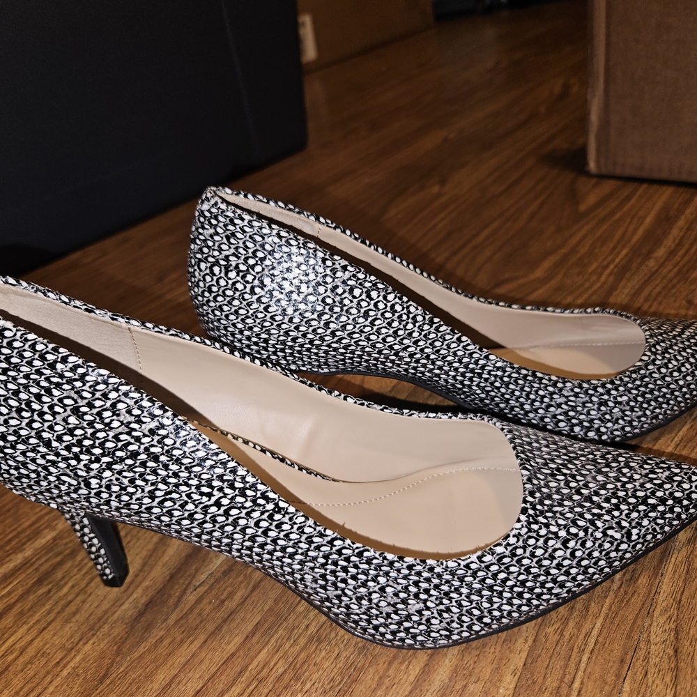 Alfani Womens Jeules Dress Pumps Black White Smooth 8M
